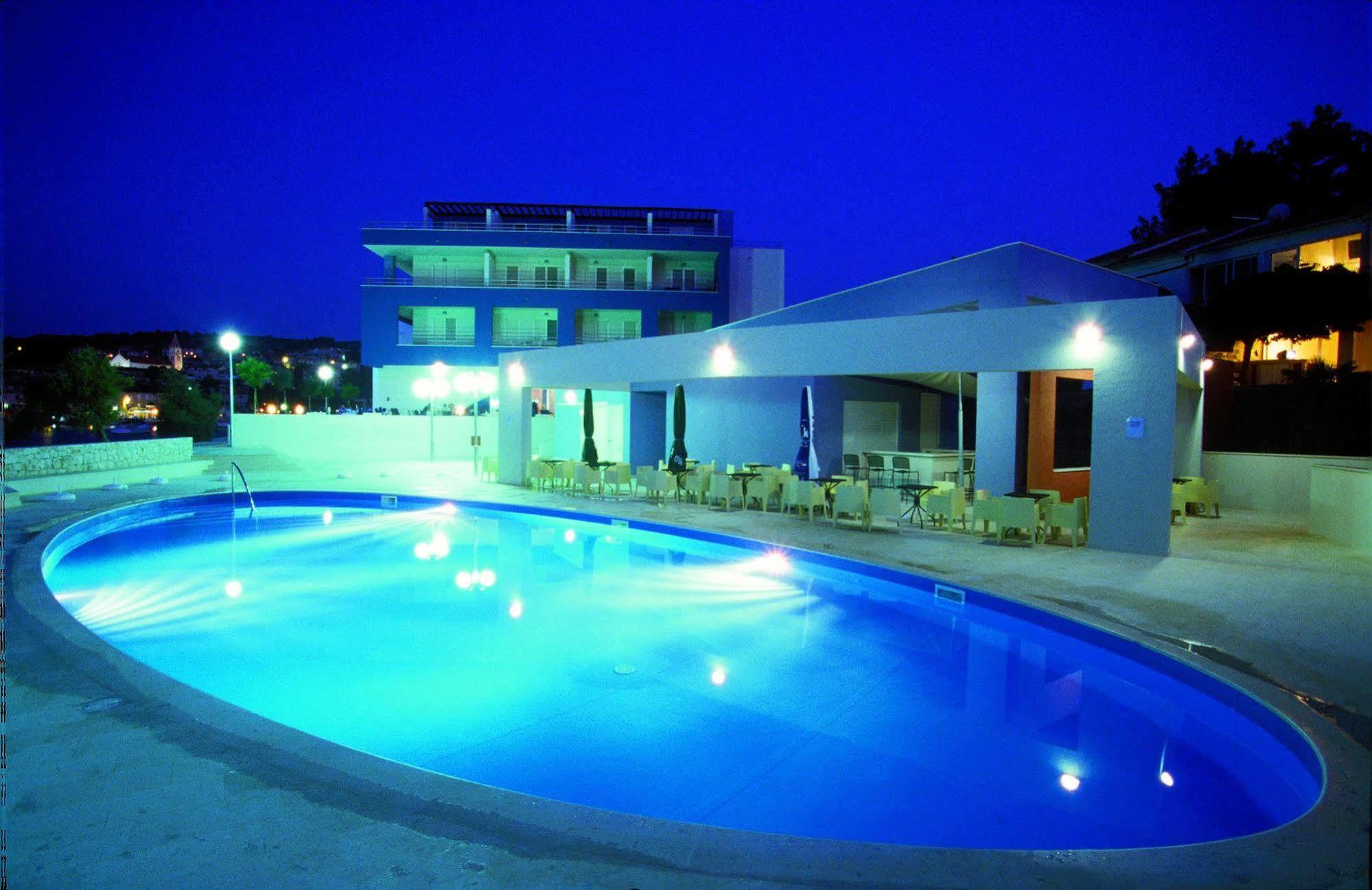 Apartmani Marija Postira Extérieur photo